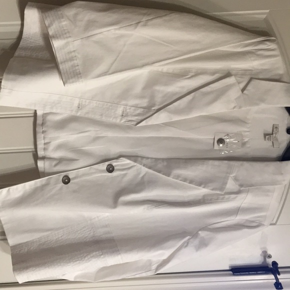 Brand new white blazer - Picture 4 of 4